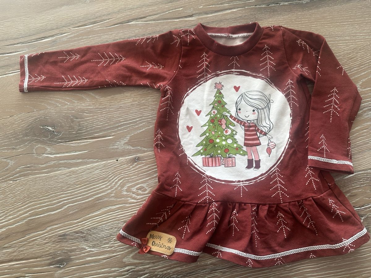 Maglioni & Felpe: Weihnachtskleid oder Longpulli  Mädchen 🤶🤶Grösse 86-92 – Usato da Safenwil venduto da Whoopie1