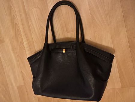 Schwarze Damen Handtasche Kunstleder guter Zustand