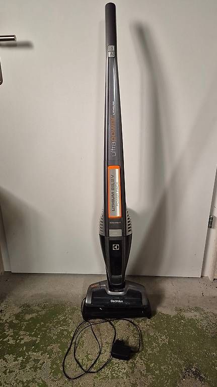 Staubsauger & Zubehör: kabelloser Staubsauger Electrolux UltraPower – Gebraucht aus Herisau von swissness85
