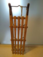 Schöner antiker Holzschlitten