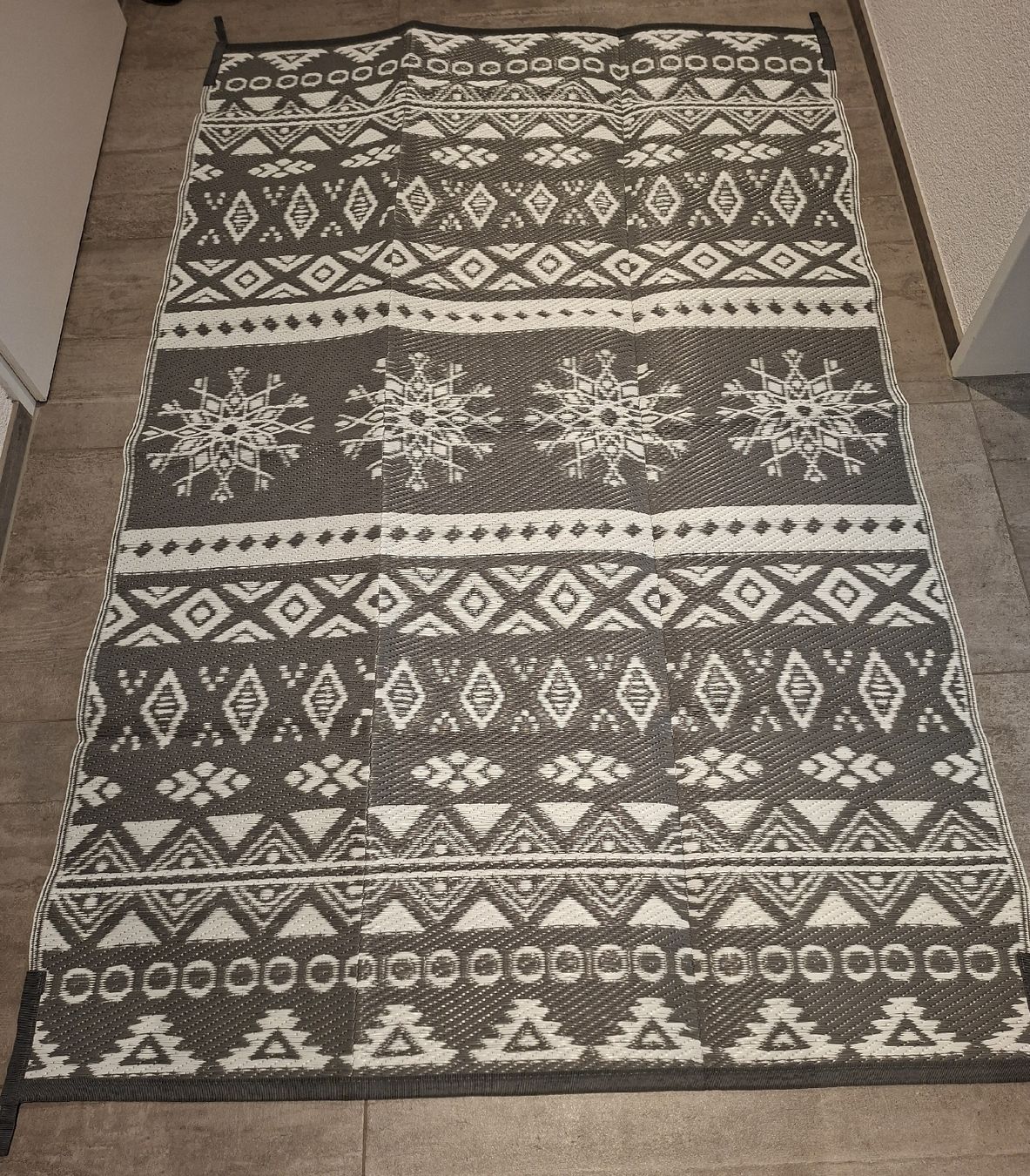 Tappeti: Outdoor Teppich 188×120 cm – Nuovo (secondo la descrizione) da Gelterkinden venduto da kar_6bjd 1
