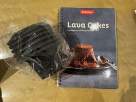 Neu: LAVA CAKES - Buch mit 6 Backförmchen - Betty Bossi