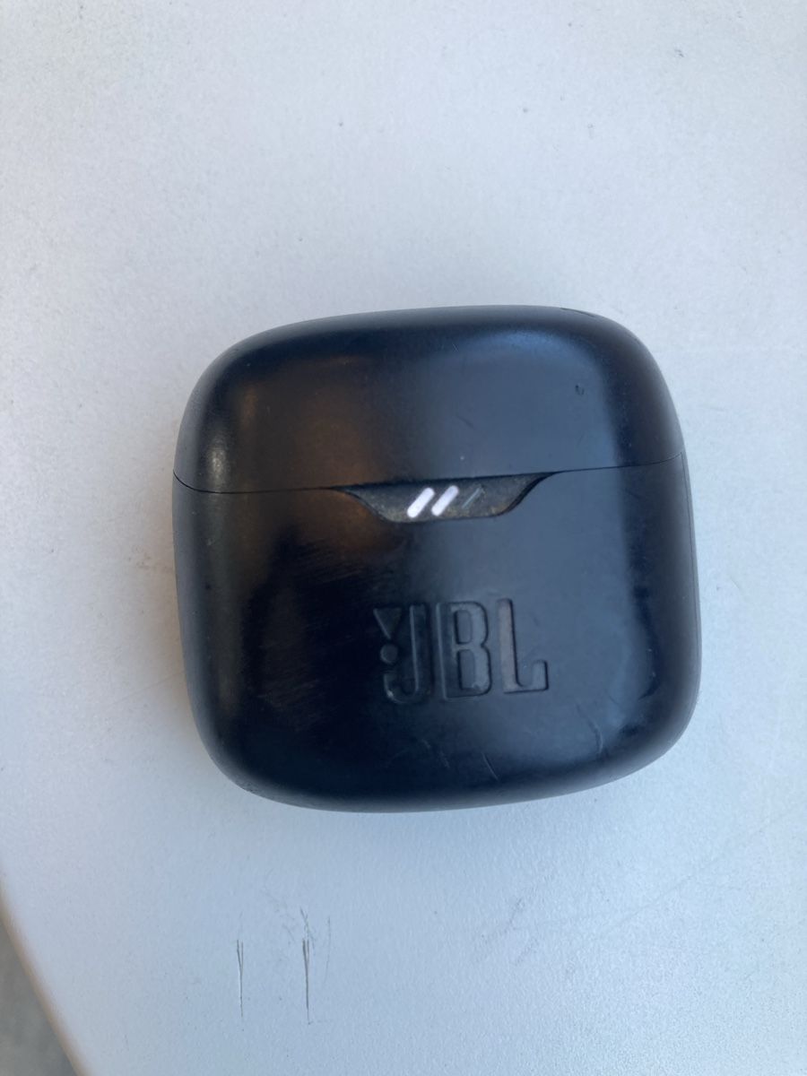 JBL Kopfhörer: JBL Tune Flex Ladecase – Gebraucht aus Flawil von rcnkr