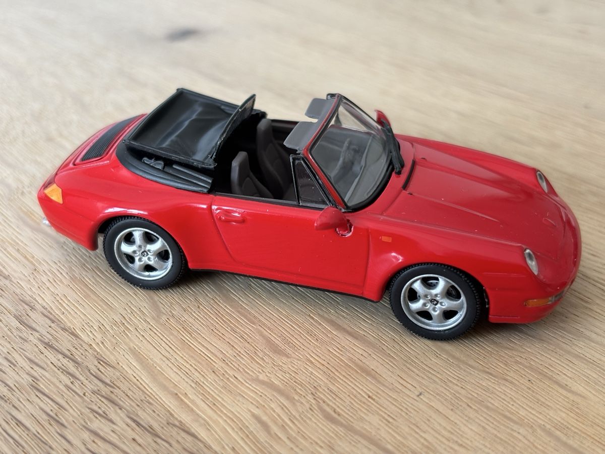 Porsche Modellini d'auto: 1 Porsche 911**Cabriolet**1:43** – Usato da Volketswil venduto da Car6