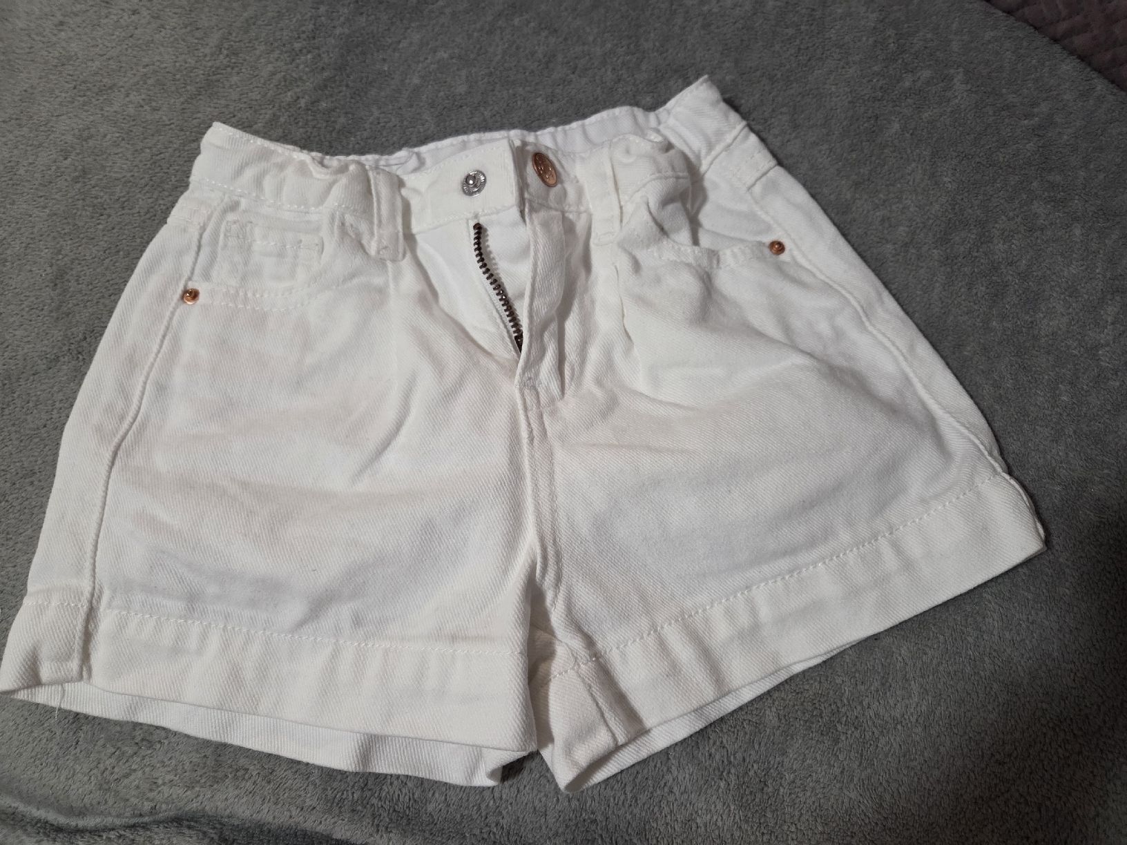 Pantaloni: Hose Grösse 110 – Usato da Aarburg venduto da augenschmaus8