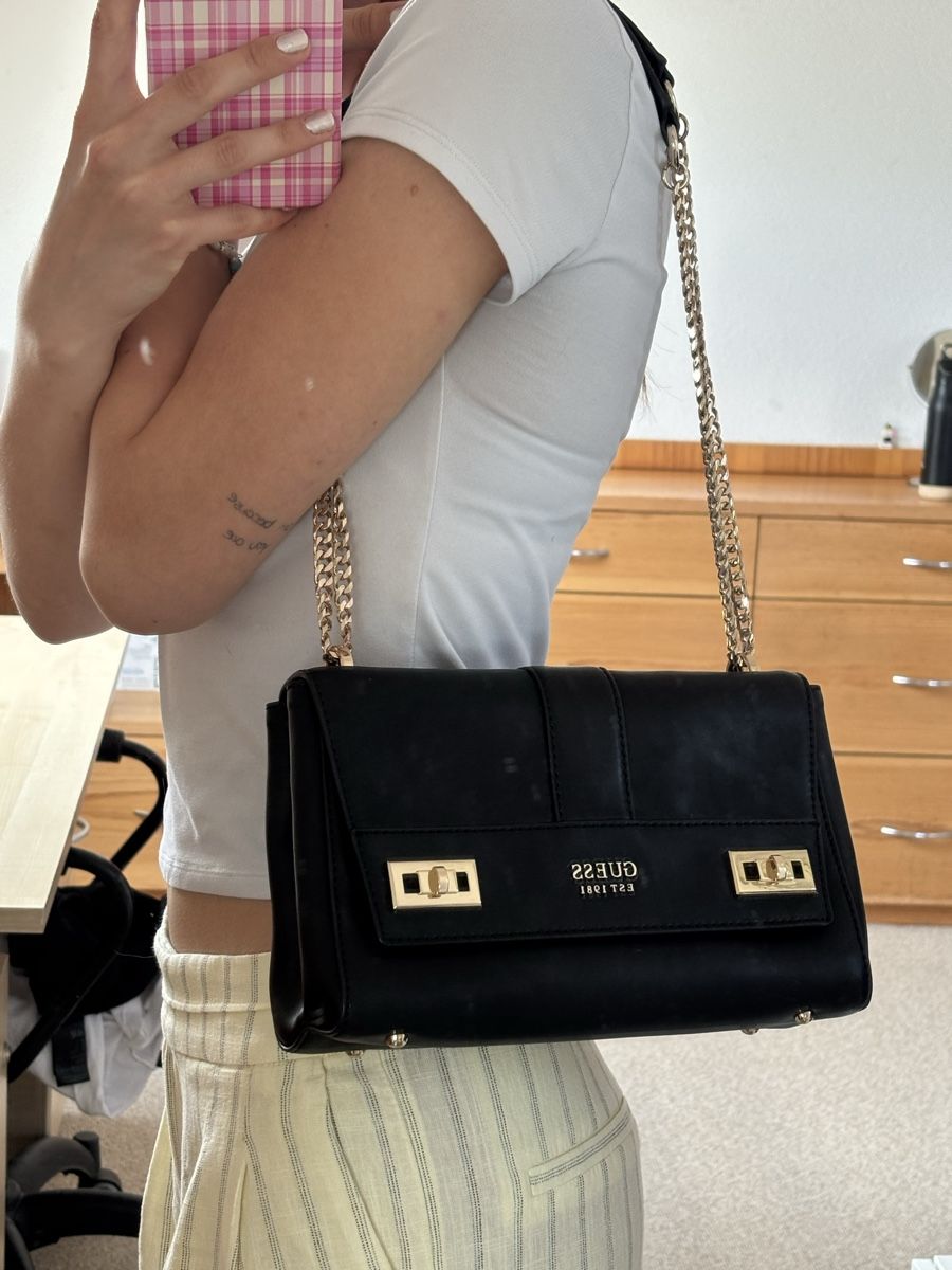 Guess Sacs femmes: Guess Tasche – Neuf (Voir description) à Möhlin par NatalieZG 2