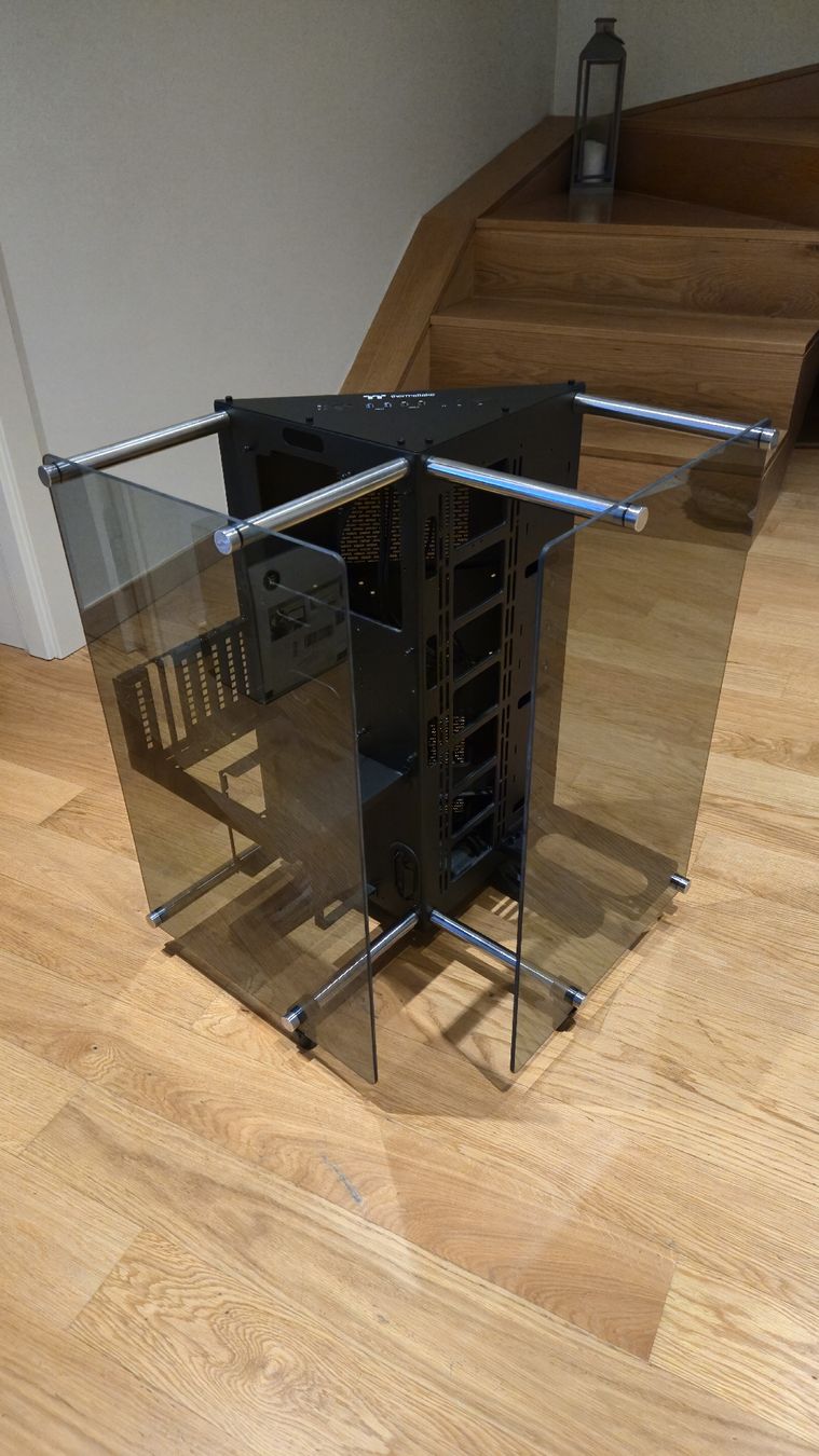 Thermaltake Gehäuse: Boitier PC - Thermaltake CORE P9O – Gebraucht aus Genève von CRDNX