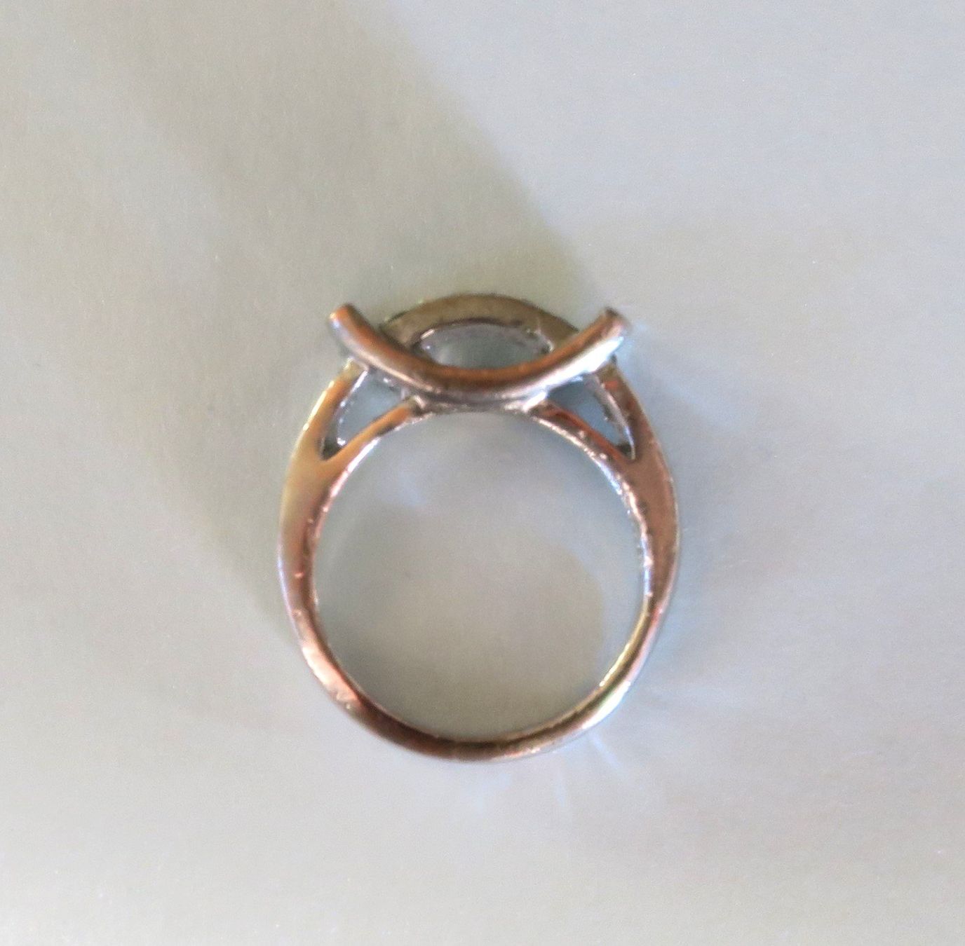 Anelli: Ring mit Strasssteinen, Gr 53.4 mm – Usato da Brittnau venduto da marlenestone 1