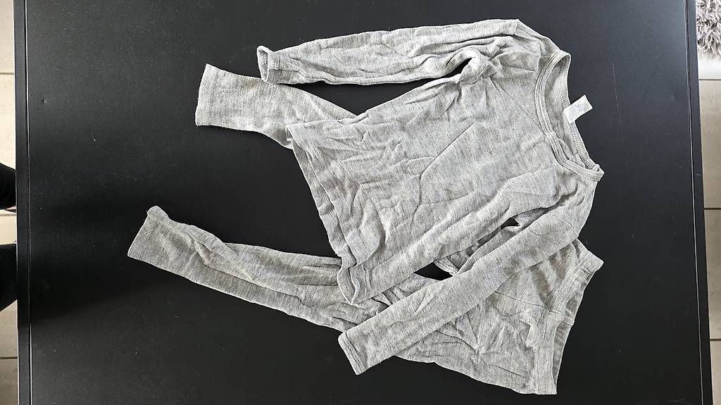 Unterwäsche: Merinowolle Set Engel 116 – Gebraucht aus Solothurn von Zoonja