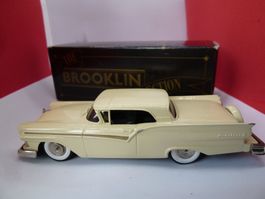 BROOKLIN - Ford Fairlane Skyliner - in seltener Farbe - BRK