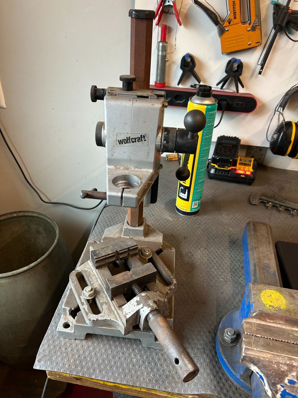 Wolfcraft Alle Werkzeuge: Wolfcraft Ständerbohrmaschinengestell – Gebraucht aus Witterswil von Michu2904