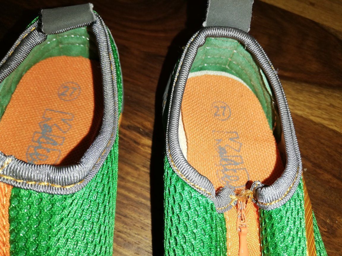 Scarpe per ragazzi: Wasserschuhe Gr. 27 – Usato da Oberrieden venduto da smarties949 2