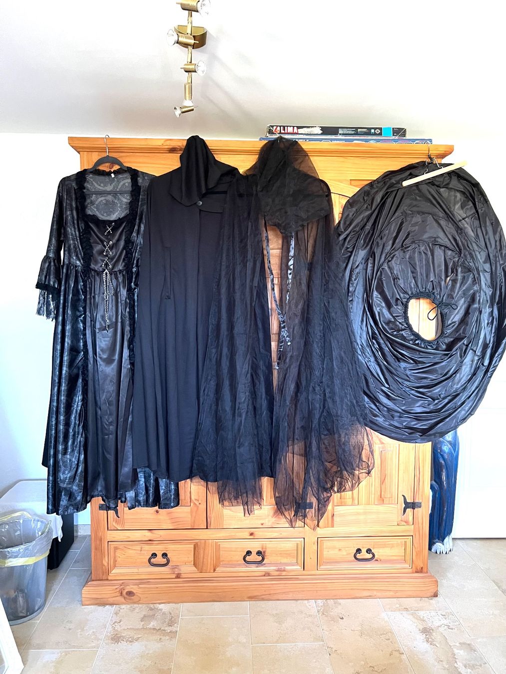 Costumi: Neues Ballkleid viktorianisch/gotisch XL – Nuovo e nell'imballaggio originale da Kallnach venduto da sta_sy57 1
