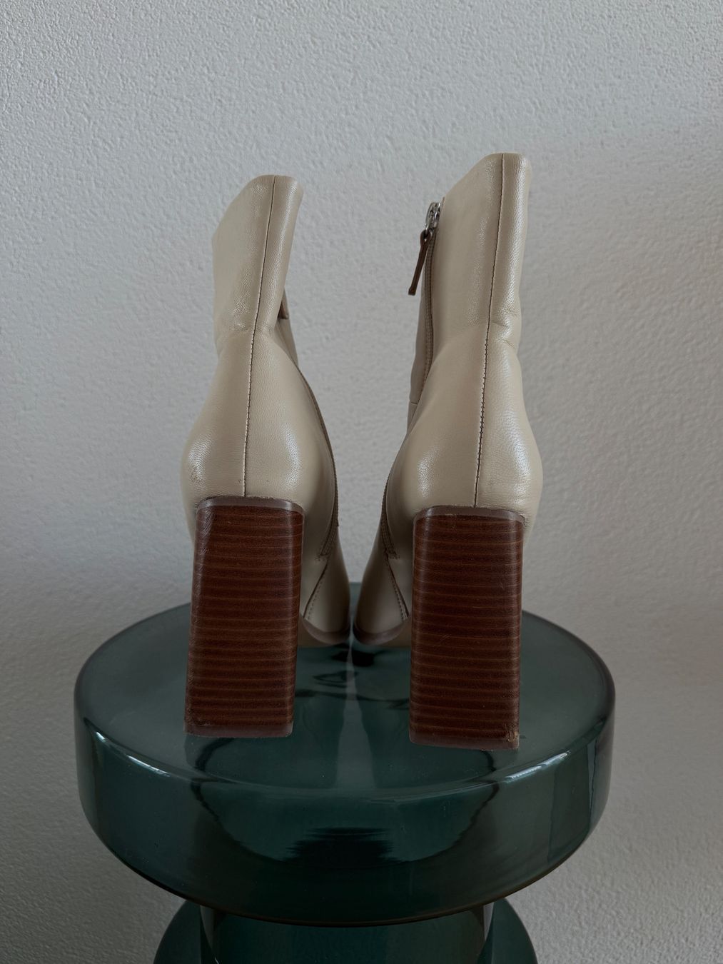 Scarpe da donna: Stiefel mit Absatz – Usato da Suhr venduto da FlakaM. 2