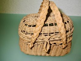 PANIER ANCIEN POUR POUPEE
