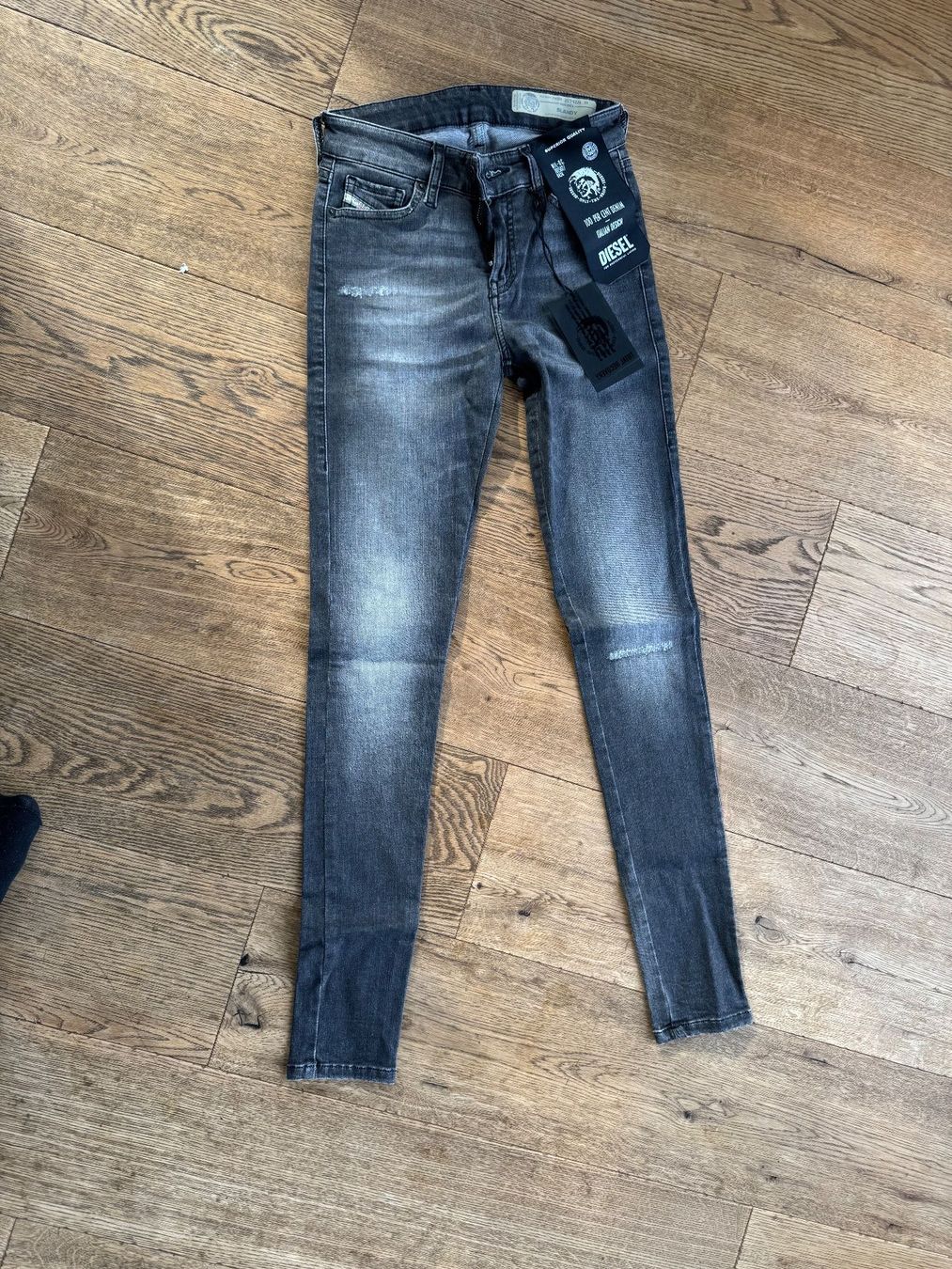 Jeans: Jeans, Diesel //NEU// 25/32 – Nuovo (secondo la descrizione) da Stettfurt venduto da outlet72
