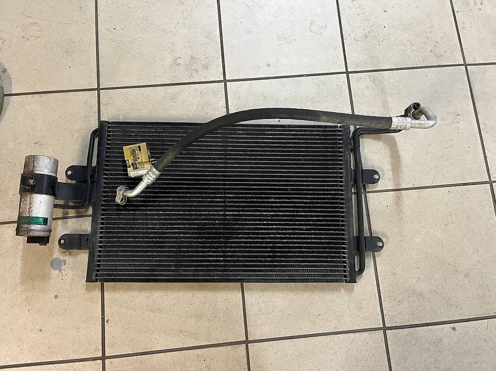 Audi Tutti pezzi di ricambio auto: Audi A3 Klimakondensator 8l – Usato da Scherz venduto da Clubmarthe