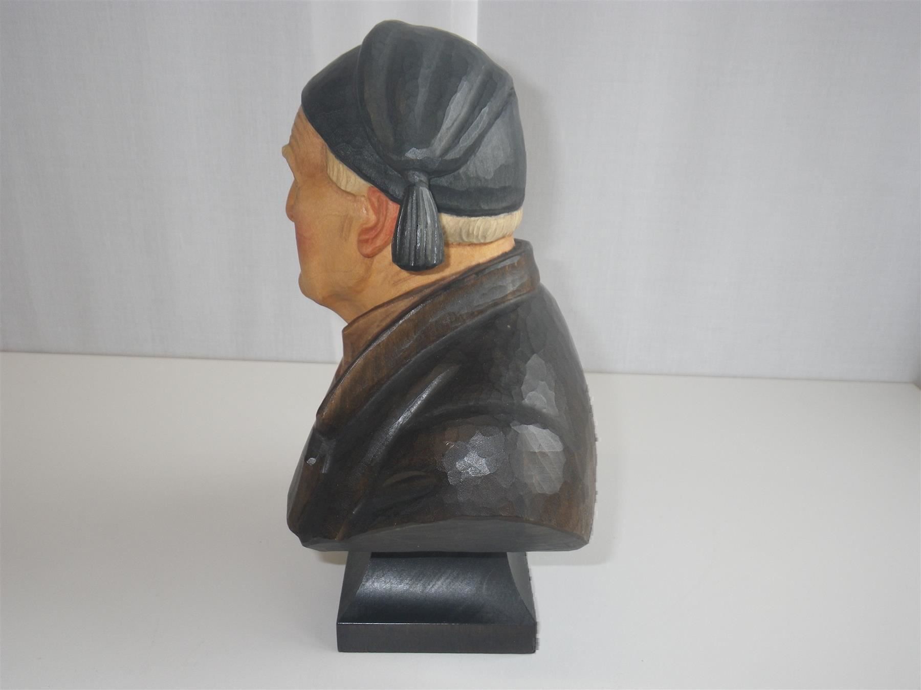 Sculptures & Statues: geschnitzte Büste alter Mann – D'occasion à Brienz BE par P.Edelweiss 1