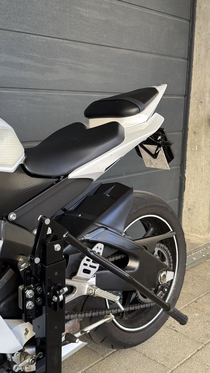 Yamaha Strada: Yamaha YZF-R6 (35kw) – Usato da Röthenbach Hbsee venduto da M1ke 5
