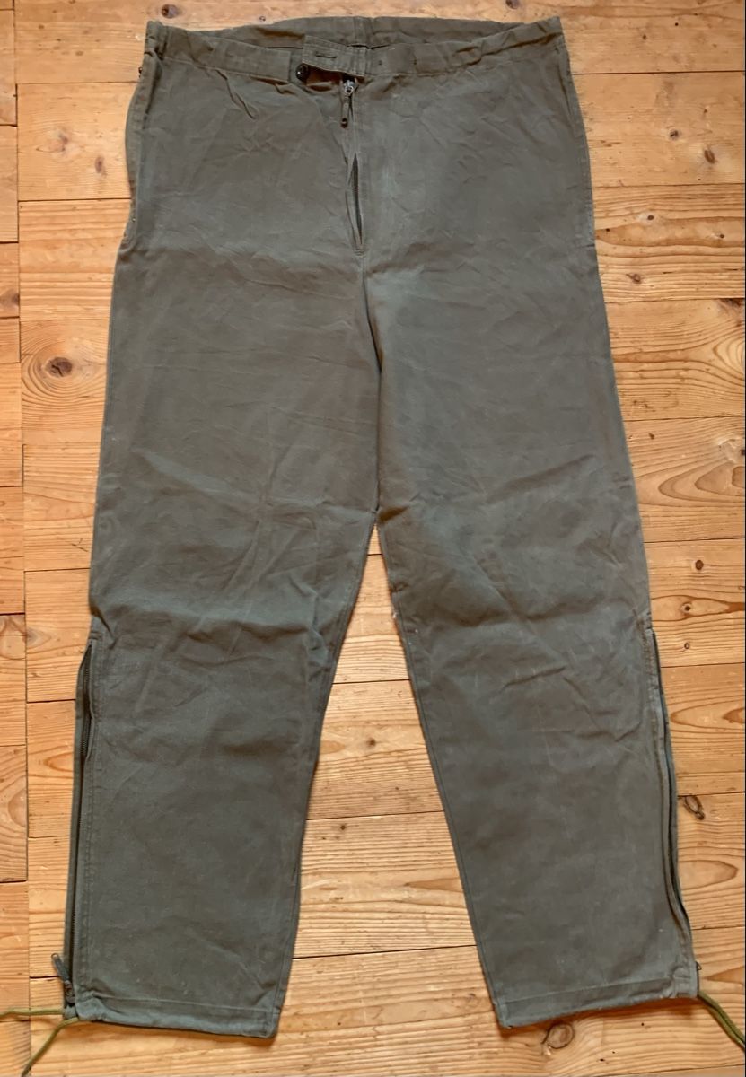 Schweizer Armee Hosen: Windschutzhose der CH Armee Grösse 52/82 – Gebraucht aus Goldingen von Bergler012