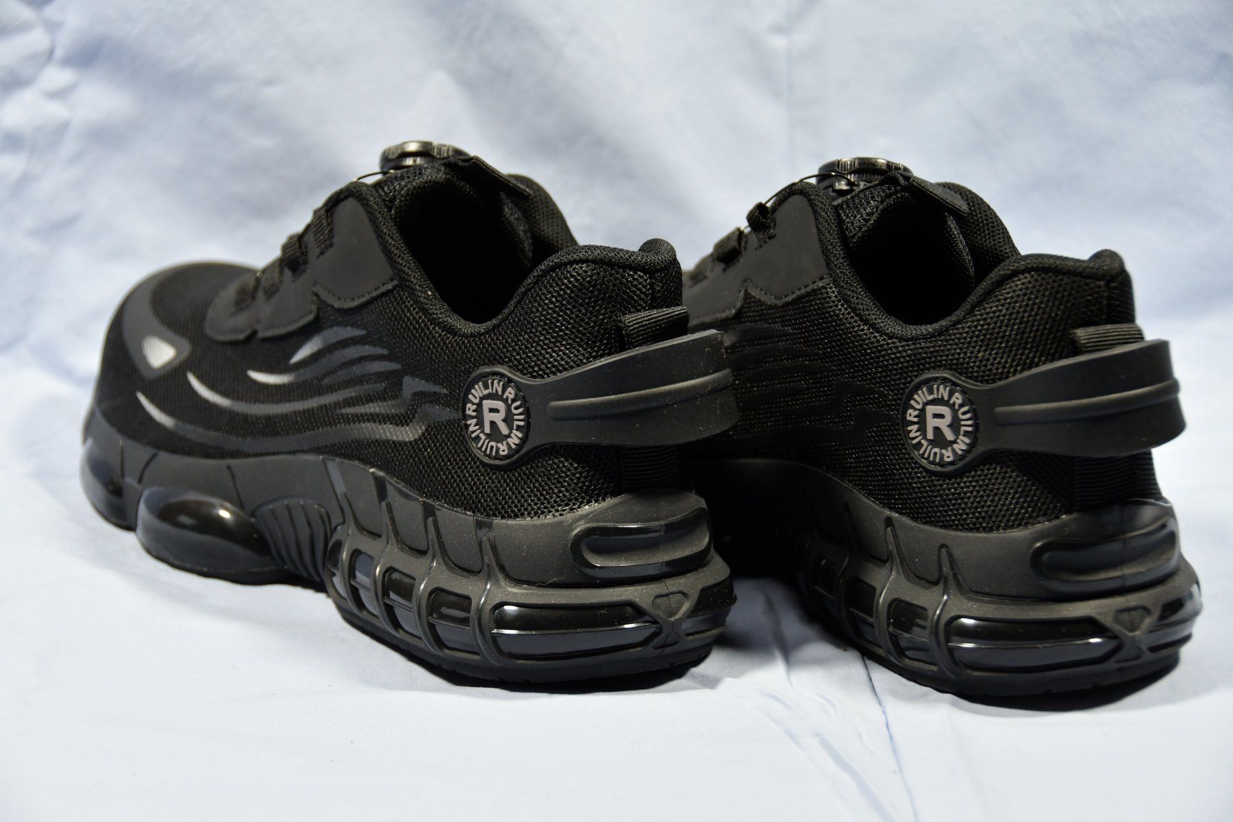 Scarpe da uomo: Leichte Freizeitschuhe mit BOA-Verschluss – Nuovo (secondo la descrizione) da Lohn-Ammannsegg venduto da Keyflower 1