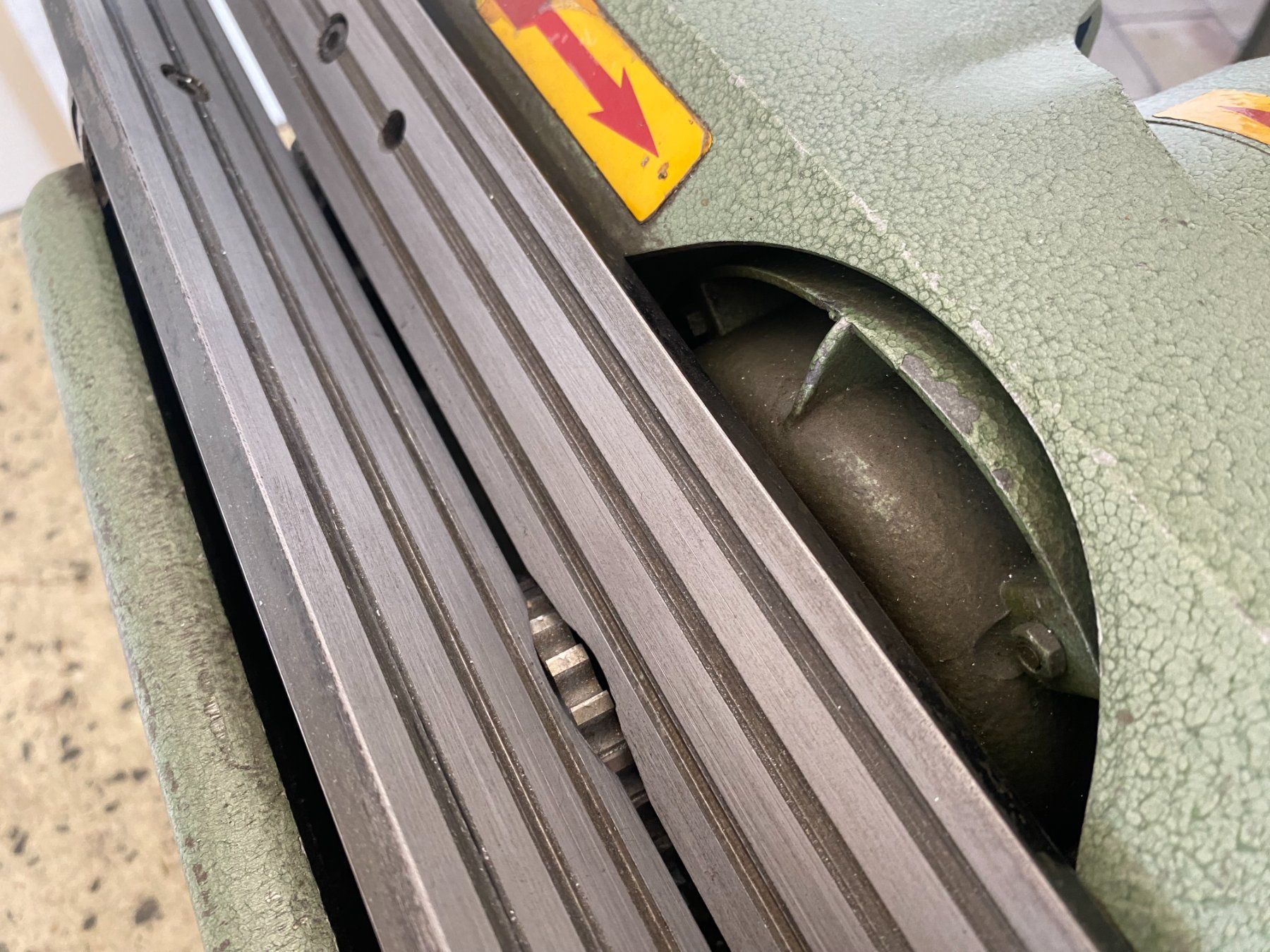 Alle Maschinen: CHANFREINEUSE – Gebraucht aus Cortaillod von cri_hw2g 1