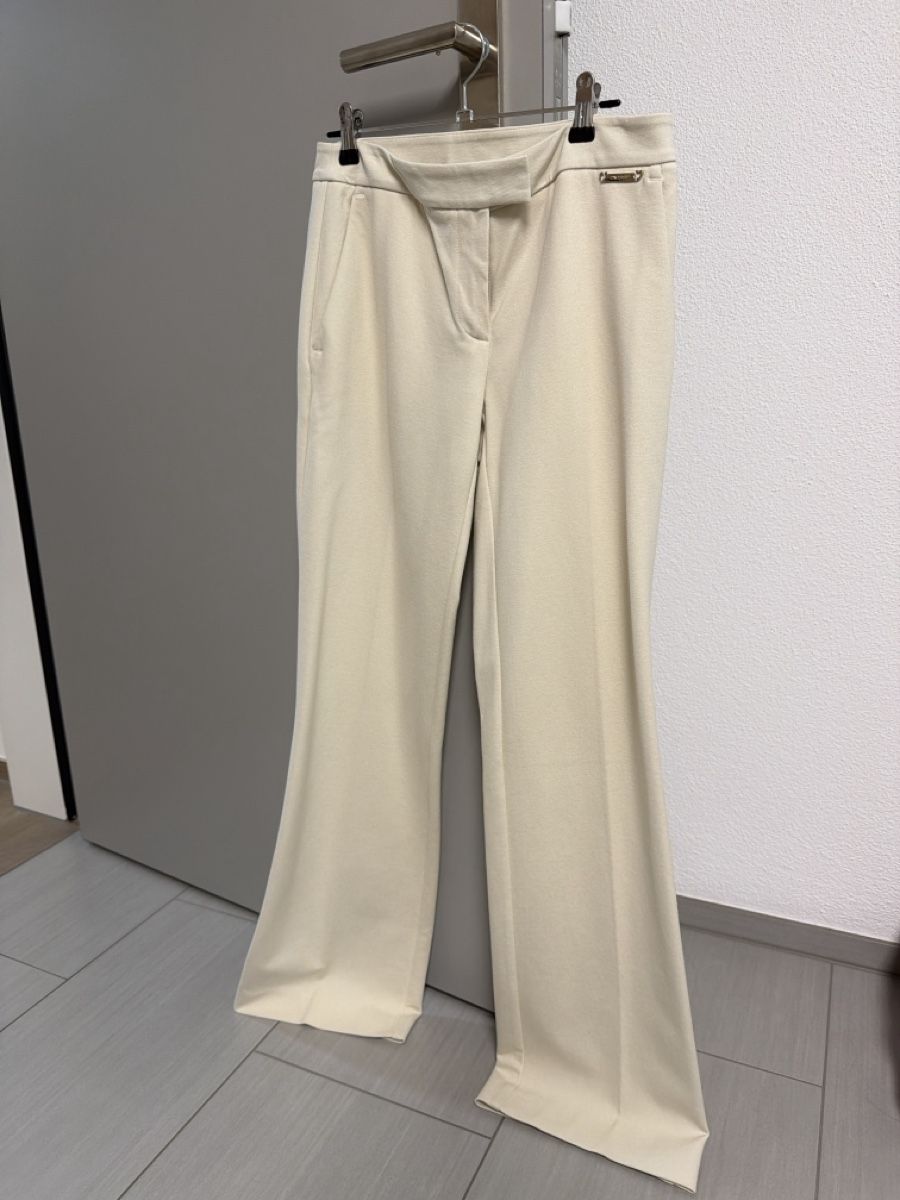 Twinset Hosen: Hose Twinset – Gebraucht aus Eschenbach LU von RAFFAELE20