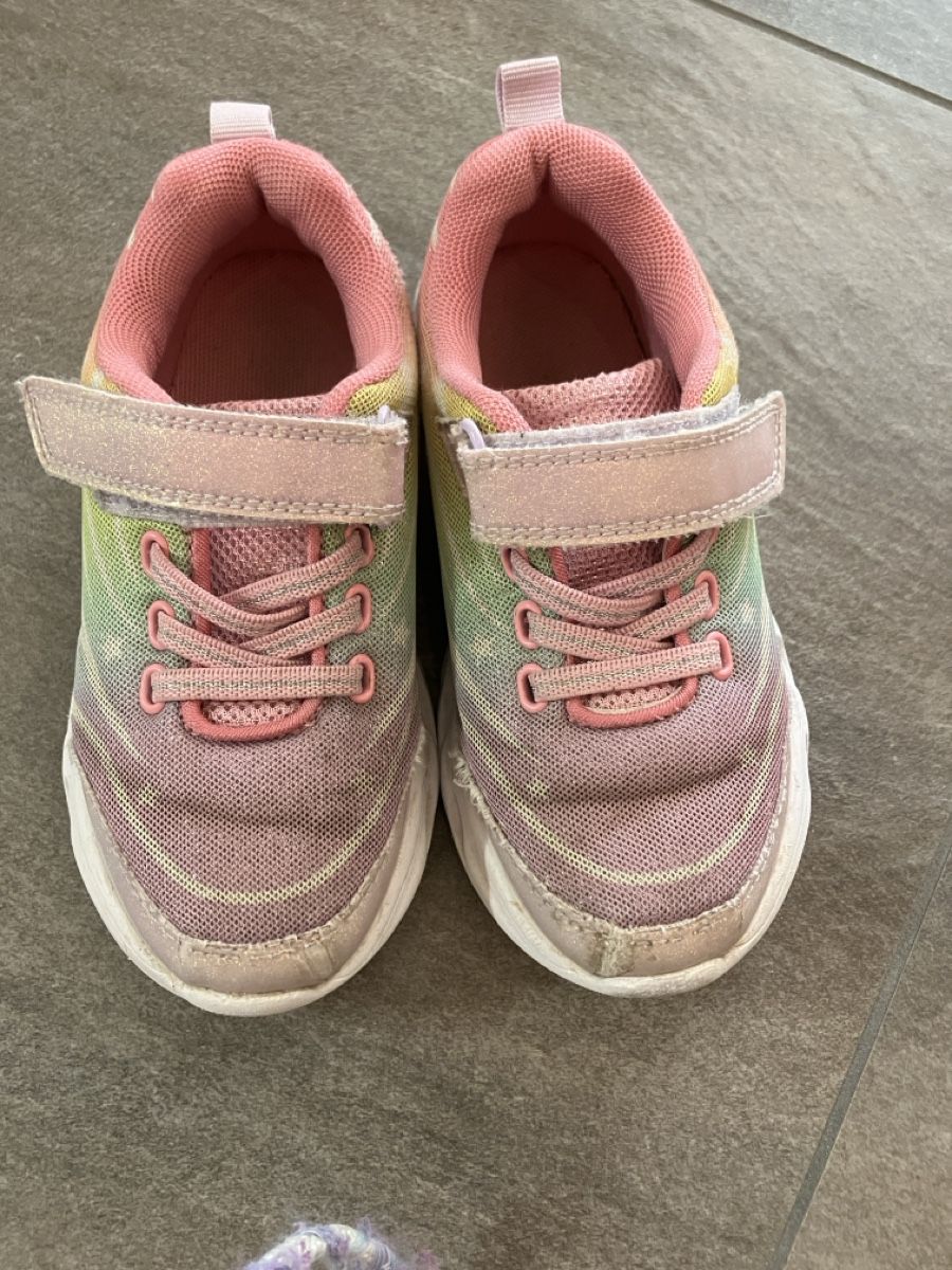 Scarpe per ragazze: Blinkende Schuhe Gr. 27 – Usato da Niederrohrdorf venduto da Nici119 1