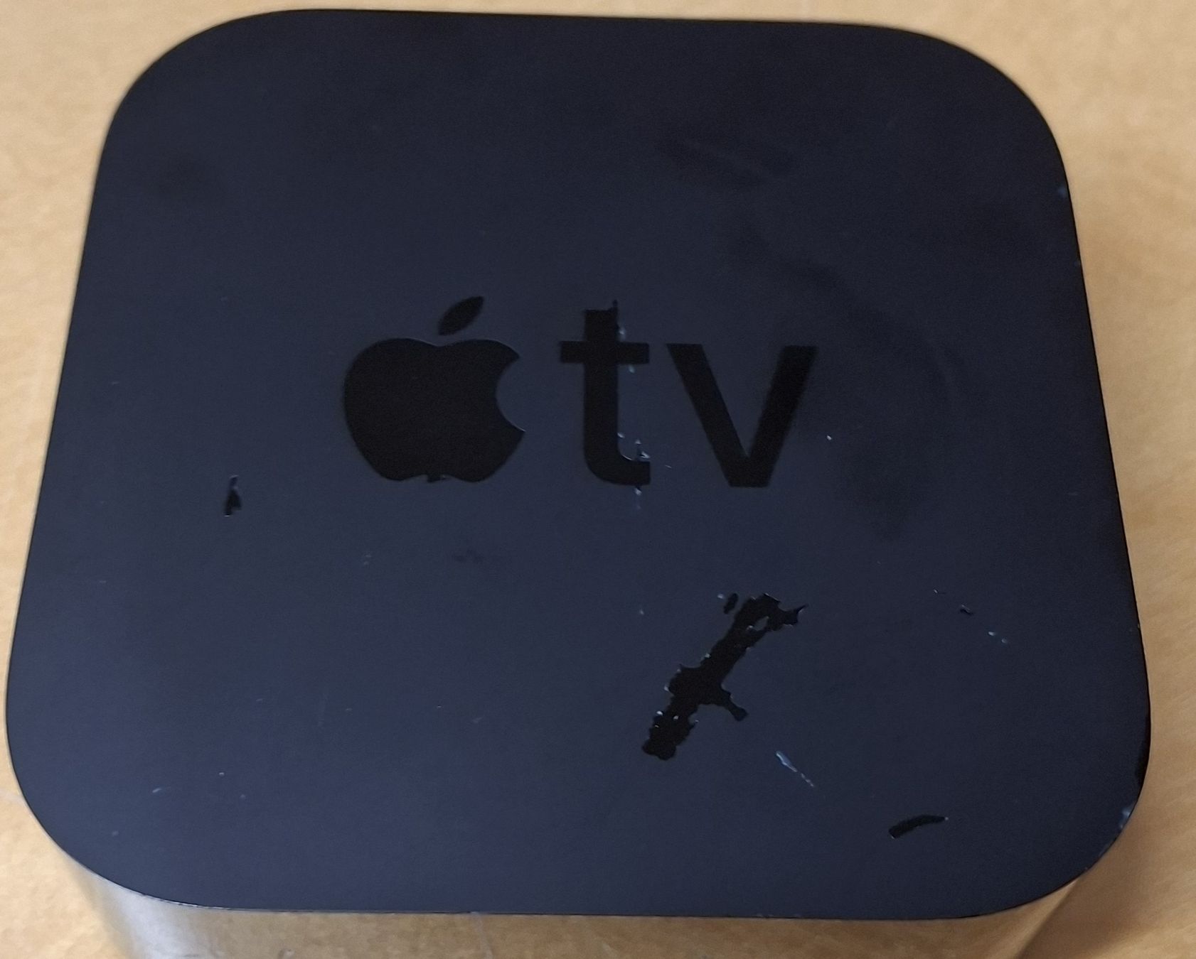 Apple Systèmes audio & multimédias: Apple TV FULLHD 4. Generation Benutzt – D'occasion à Vaduz par vestra 1