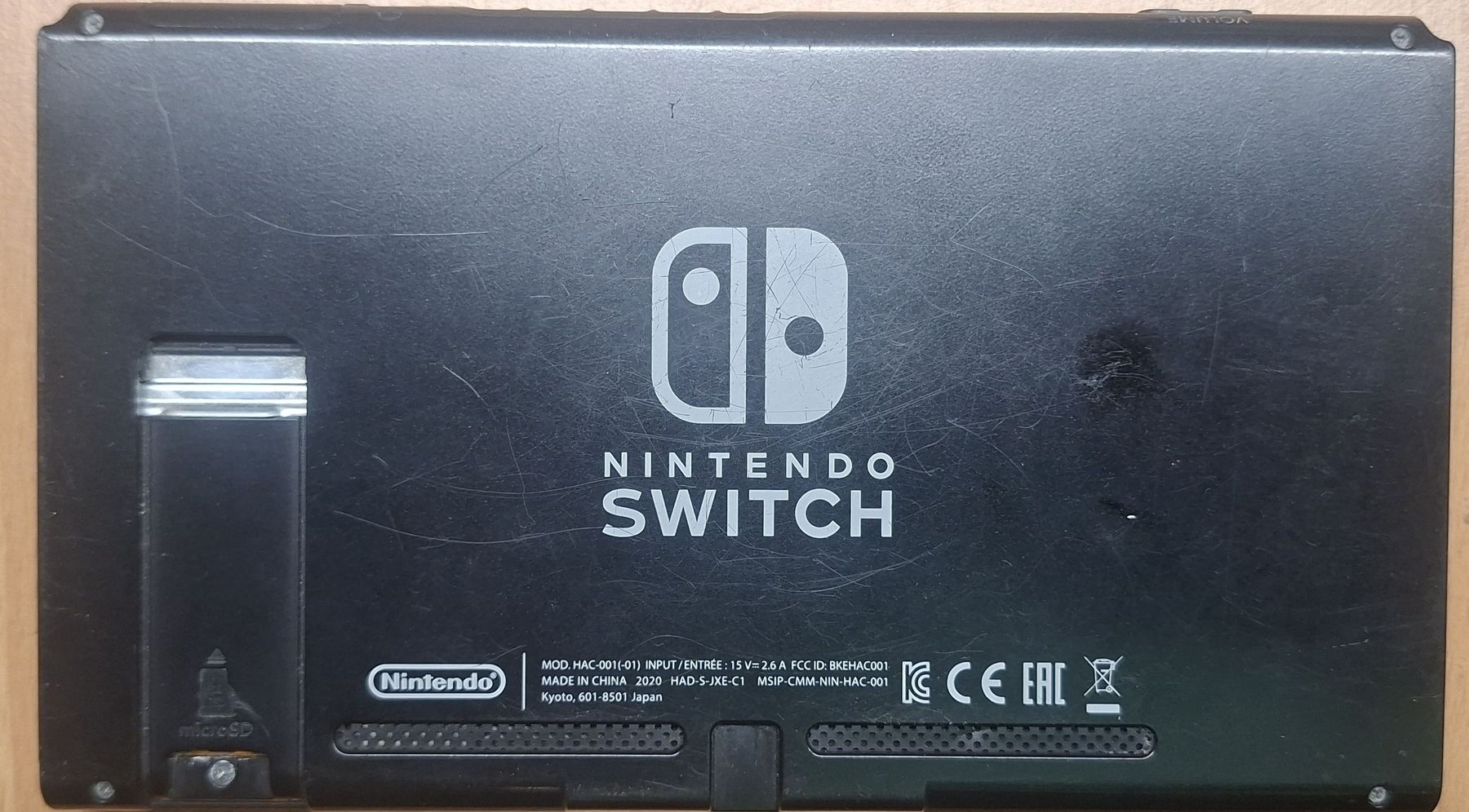Nintendo Console: Console Nintendo Switch modèle HAC-001-01 état usagé – Usato da Yens venduto da Nicolasrochat