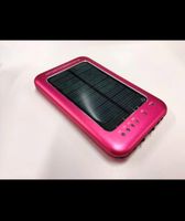 Solarladegerät und Taschenlampe / Batteriekapazität 2600 mAh