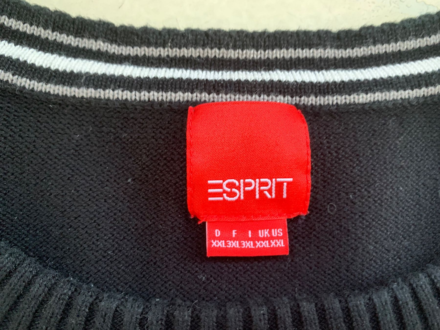 Esprit Pullover & Sweatshirts: Pullover Esprit schwarz Grösse 3XL – Gebraucht aus Wettswil von cipollina71 2