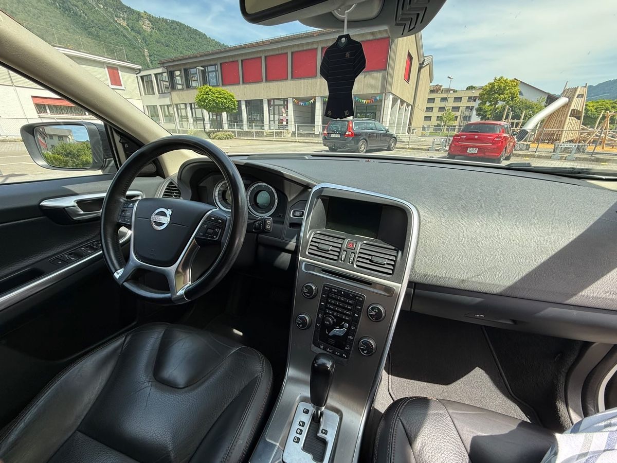 Volvo Automobili: Volvo XC60 D5 AWD – Usato da Arth venduto da Cirica 4