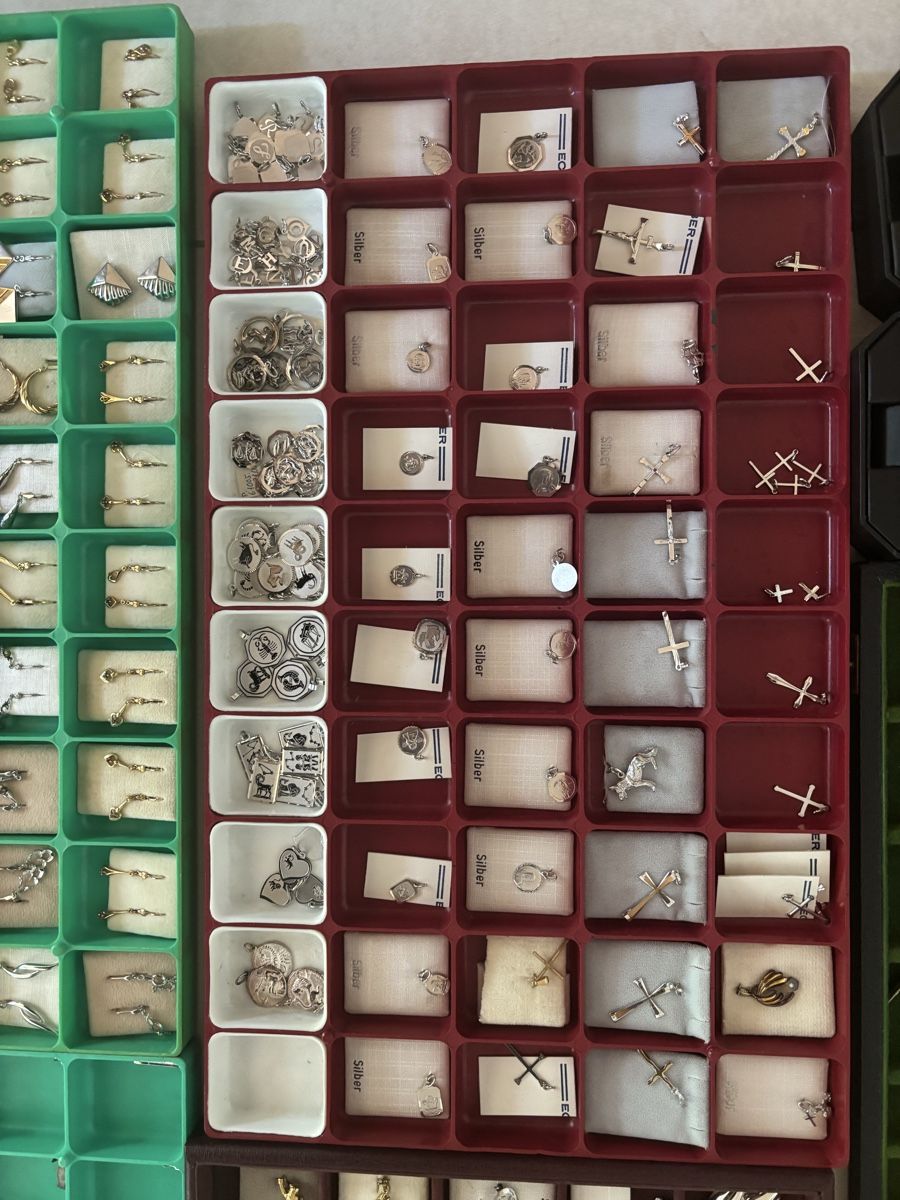 Autres bijoux: Lot Schmuck, Taschenuhren – Neuf (Voir description) à Rüti b. Büren par CenicAG 5