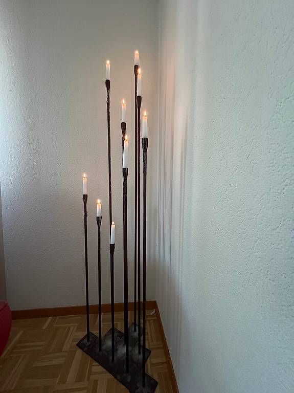 Portacandele: Kerzenständer-Set mit 9 Stück Schmiedeeisen – Usato da Silvaplana venduto da esthisilva 1