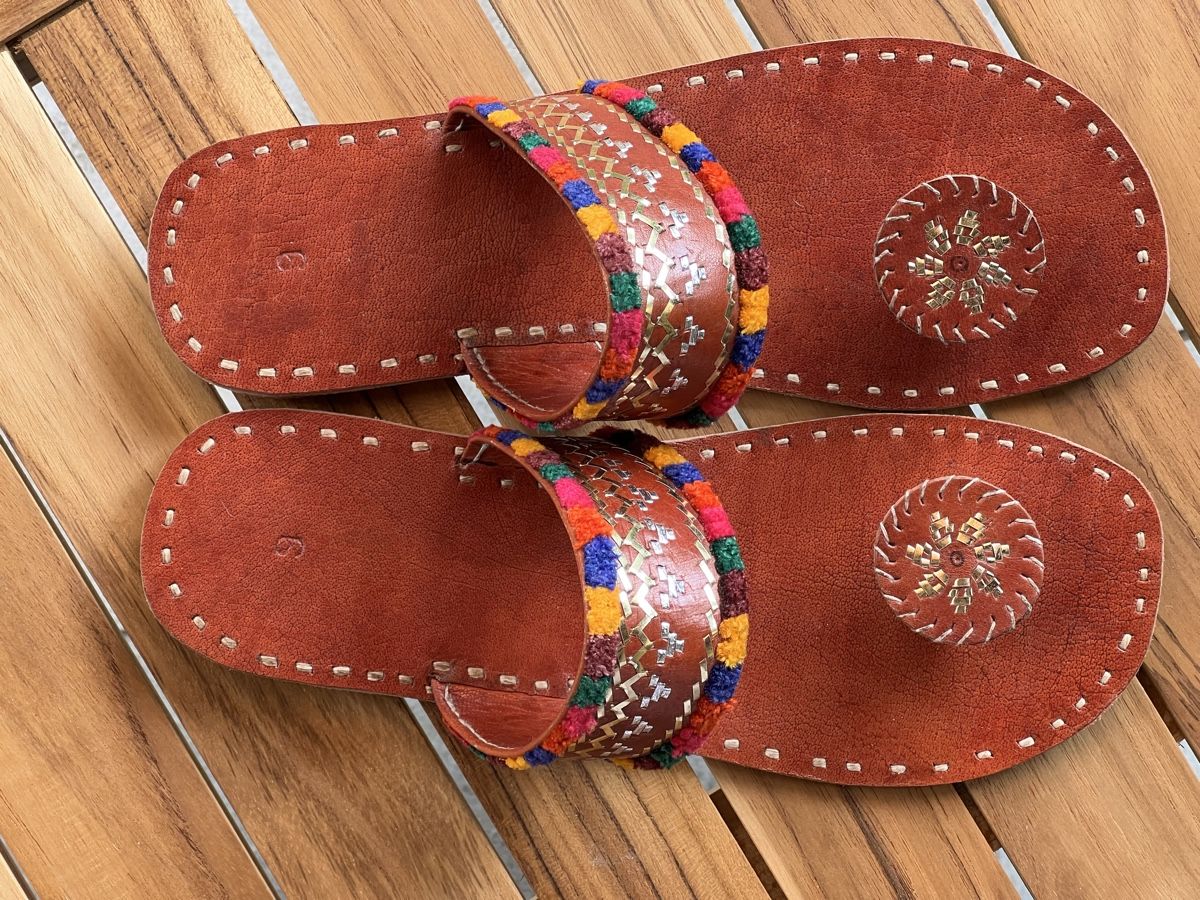 Scarpe da donna: Authentic Nepalese Sandals - size 6 – Nuovo e nell'imballaggio originale da Ponte Capriasca venduto da lev002s 4