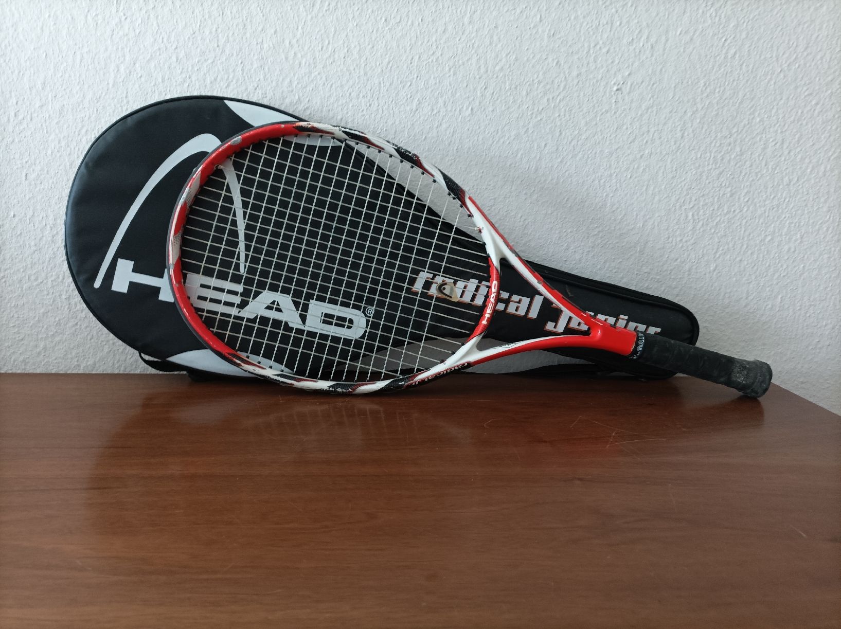 Head Racchette: Head Radical Junior Tennisschläger mit Hülle, – Usato da Binningen venduto da ire_7t9y 2