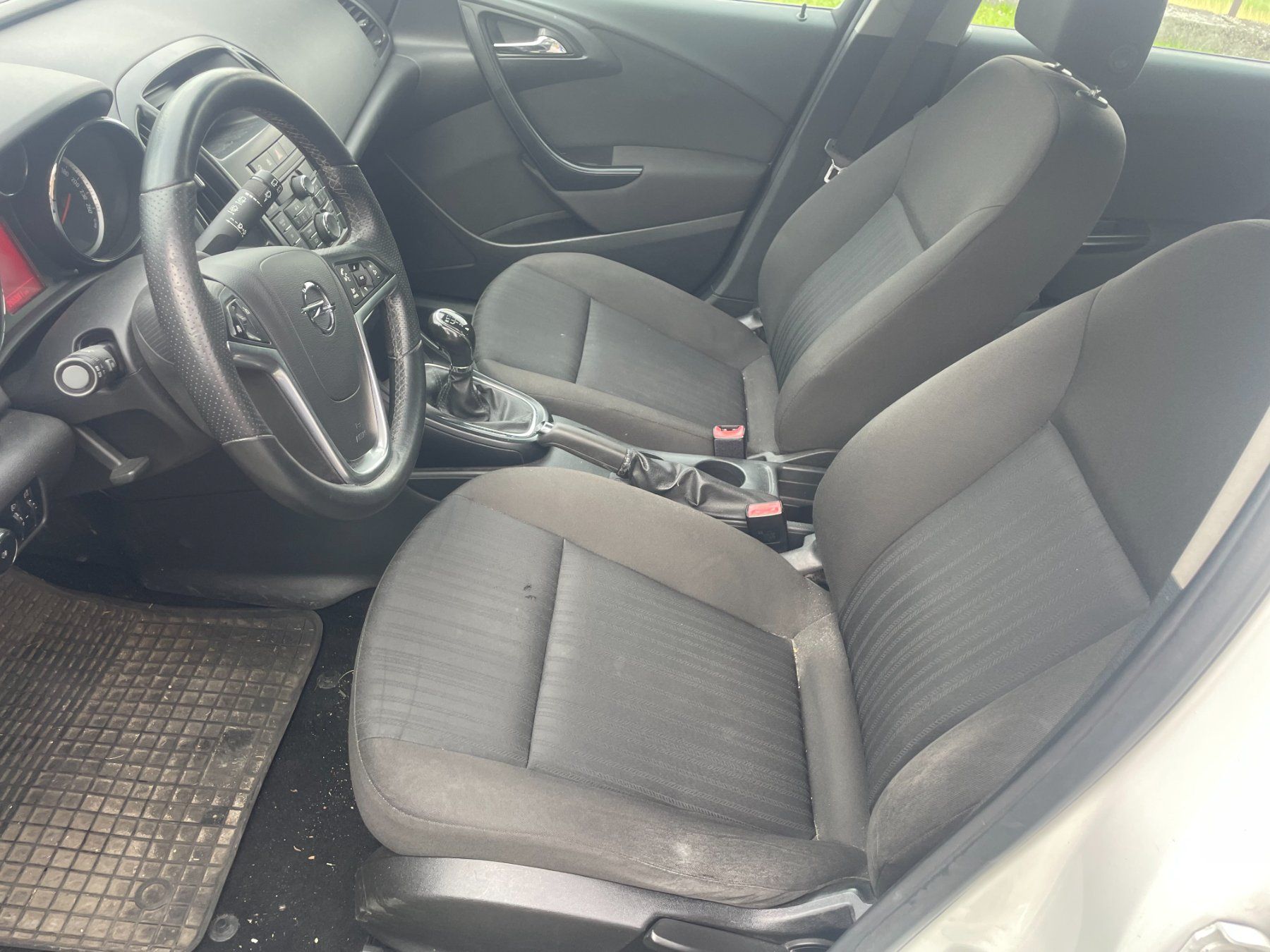Opel Autos: 2012, Astra 1.7 Diesel – Gebraucht aus Bilten von Mietauto-Robert 6