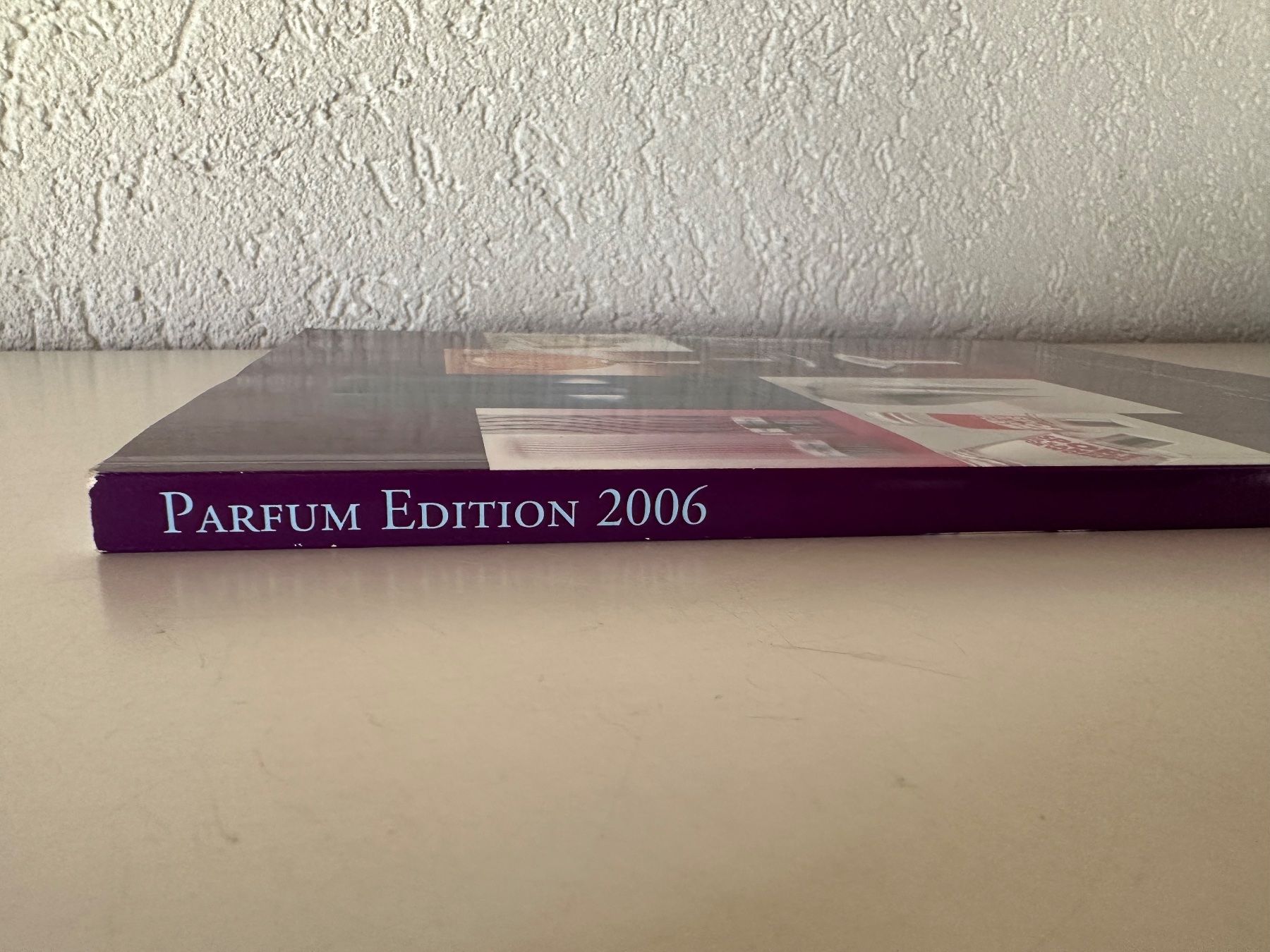 Livres: Parfums Edition 2006, Buch – D'occasion à Aarburg par flacon05 2