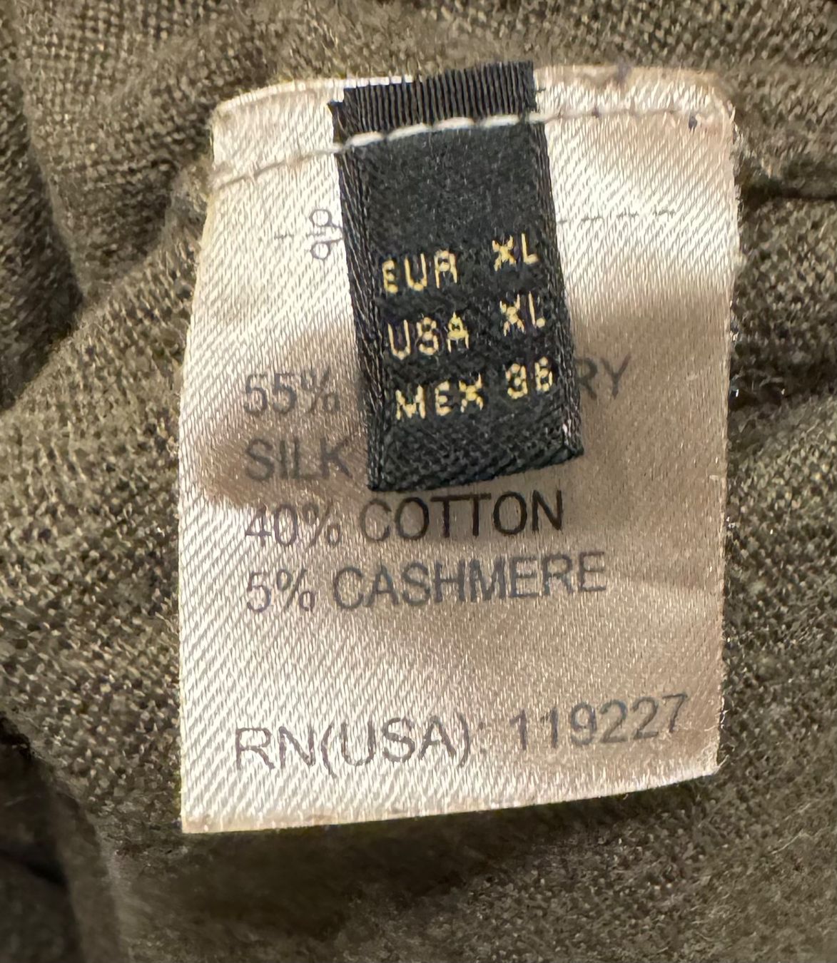 Massimo Dutti Maglioni & Felpe: Pullover femme MASSIMO DUTTI, silk cashmere, vert, taille XL – Nuovo (secondo la descrizione) da Genève venduto da OnSale 3