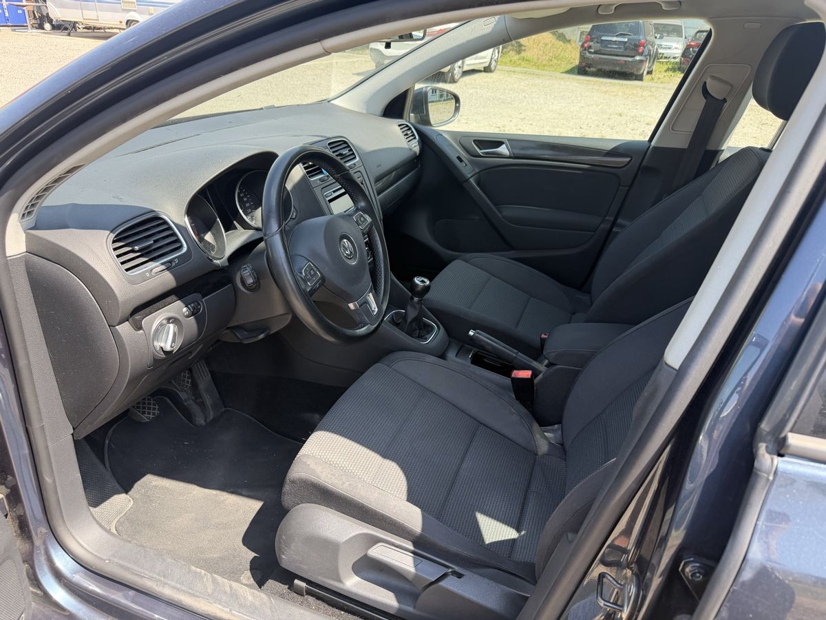 VW Autos: VW GOLF VI 2.0 TDI 4motion – D'occasion à Kreuzlingen par PTM_X 7