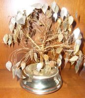 Goldbaum mit Musik  / Dekoration