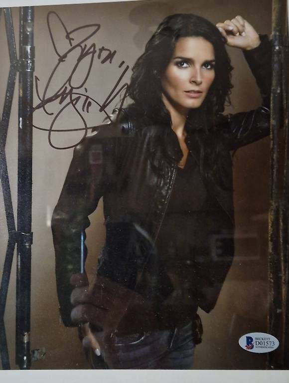 Autografi: Autographe Angie Harmon Format A4 – Usato da Sembrancher venduto da did_mkx2