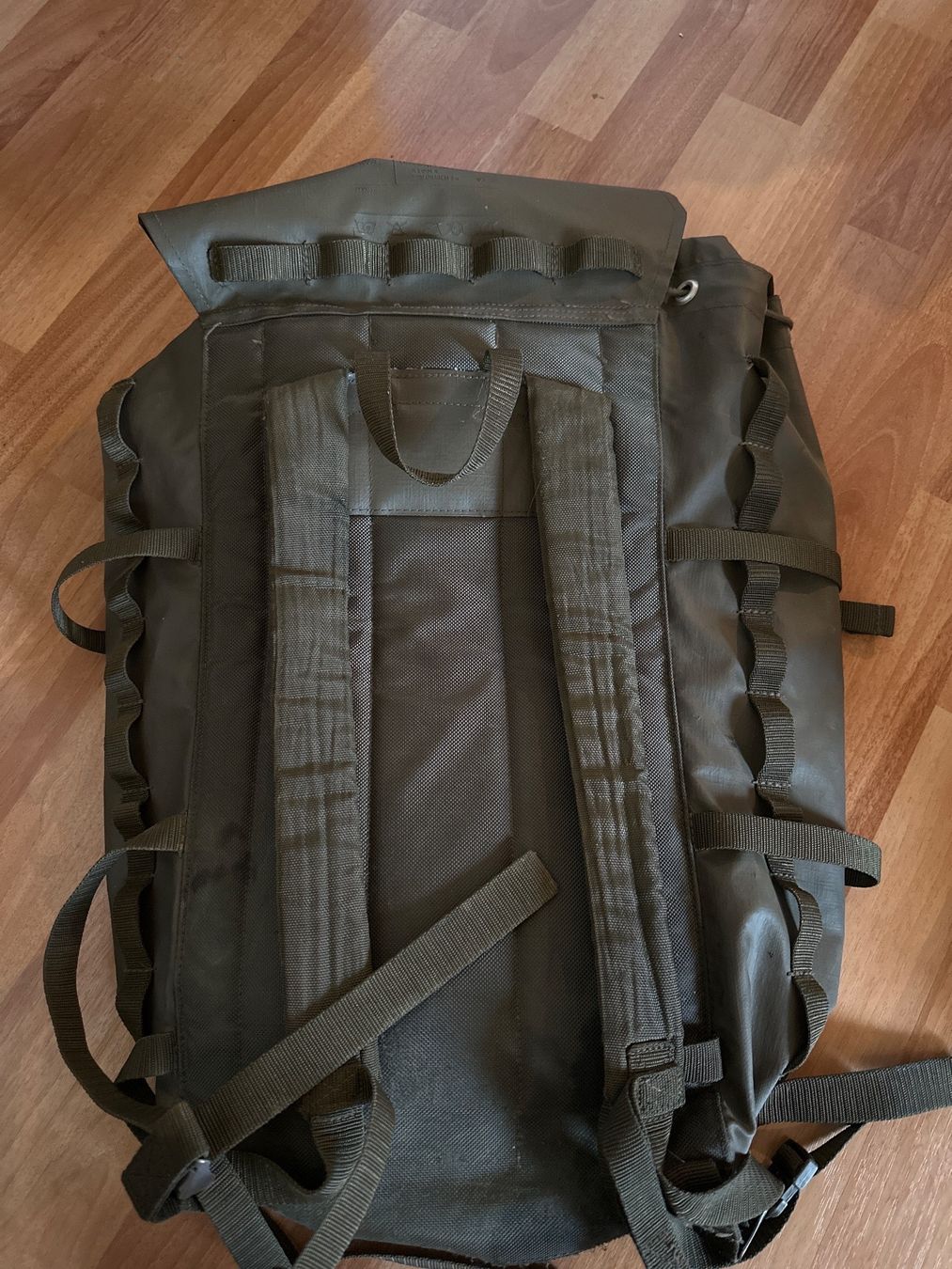 Schweizer Armee Zaini: Militär Rucksack Schweizer Armee – Usato da St. Gallen venduto da mai_gd7k 1