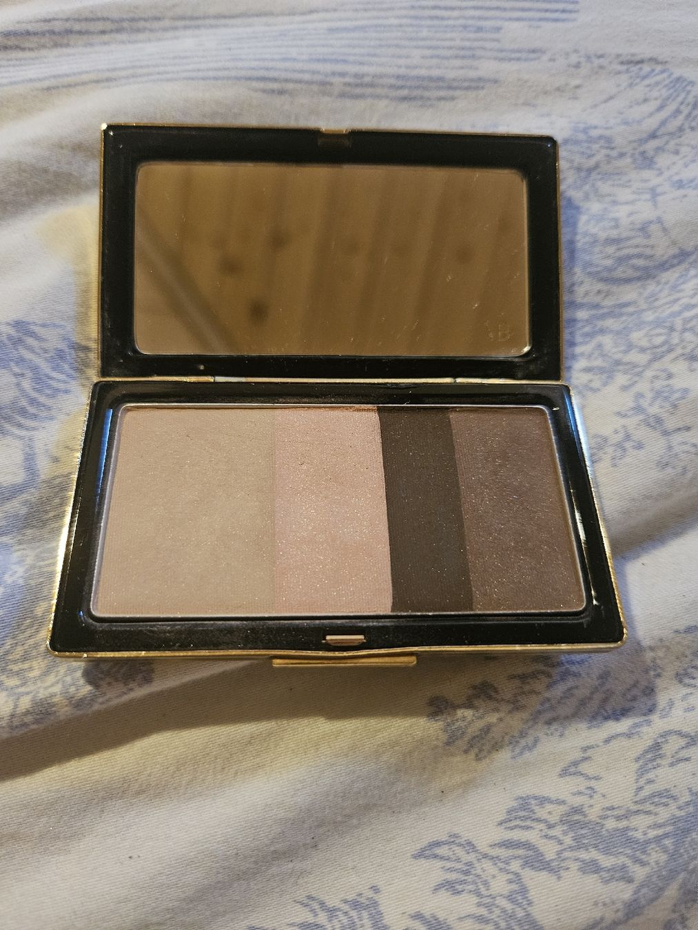 Victoria Beckham Make-up: Victoria Beckham Smoky Eye Brick – Usato da Muri AG venduto da lae_kf7w 1