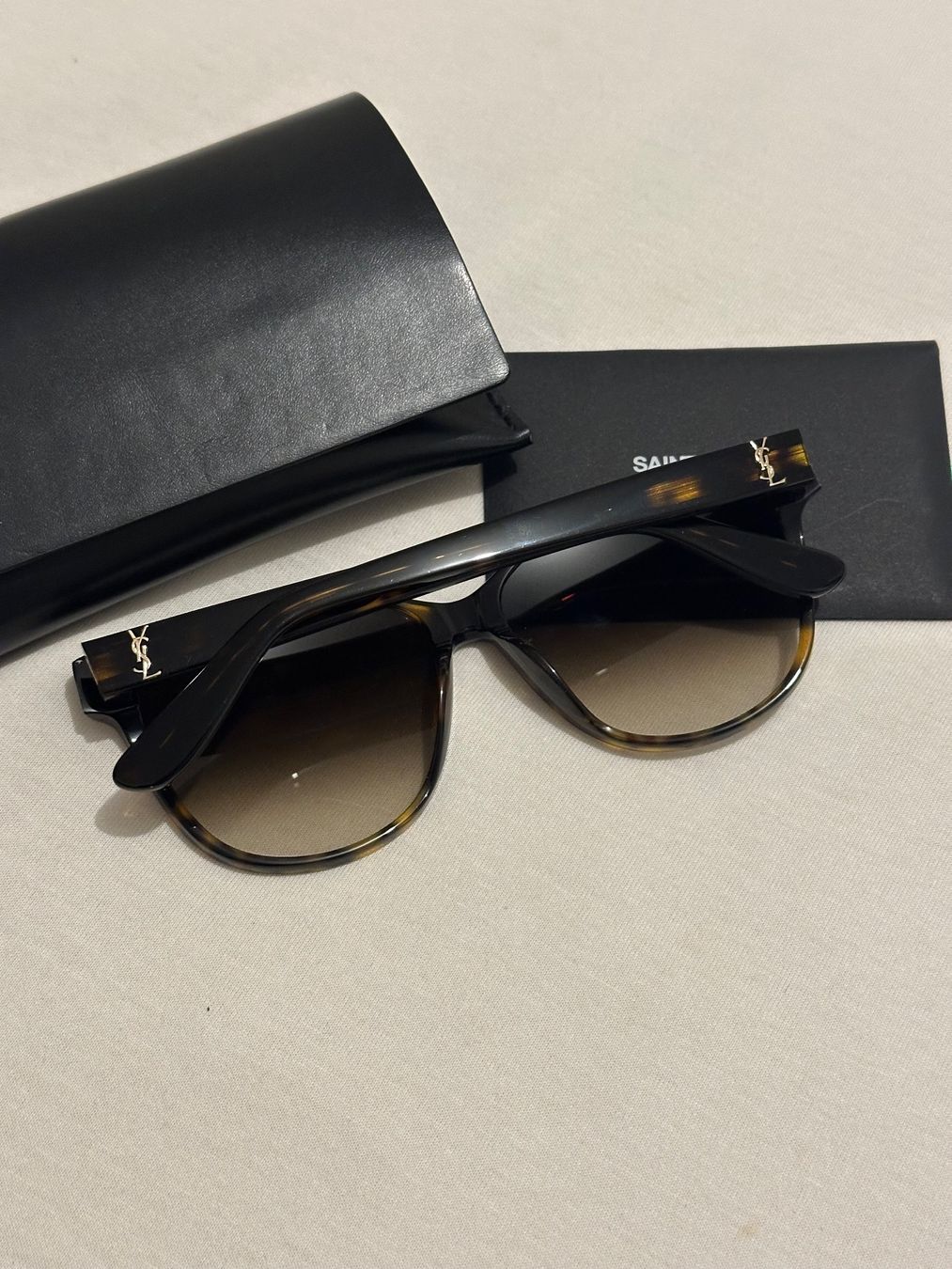Saint Laurent Lunettes & Verres: Saint Laurent Tortoise Shell Sunglasses – Neuf (Voir description) à Onex par jinakimmy 4