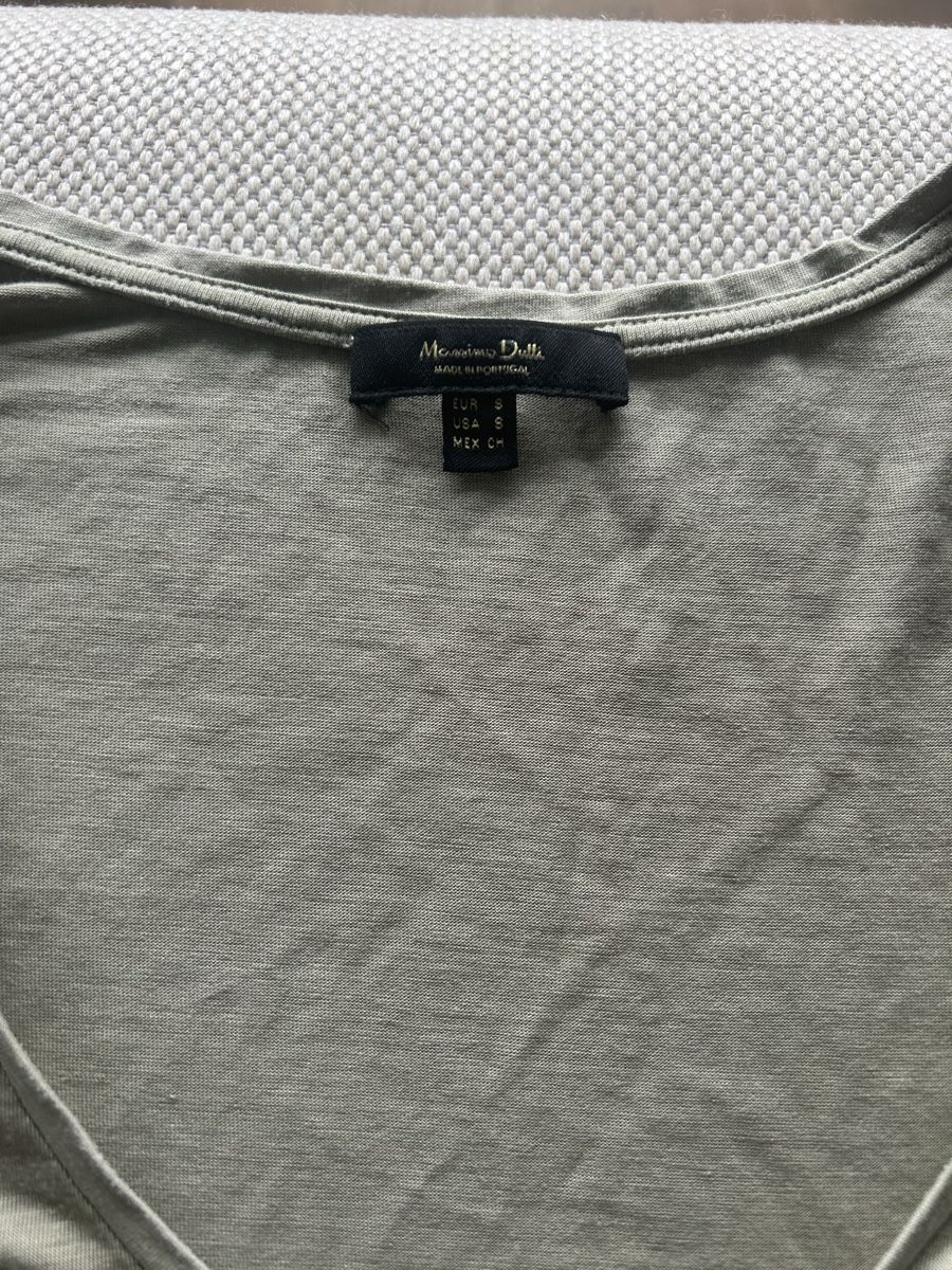 Massimo Dutti T-shirt: T shirt Massimo dutti S olive – Usato da Epalinges venduto da kat_lyp6 1