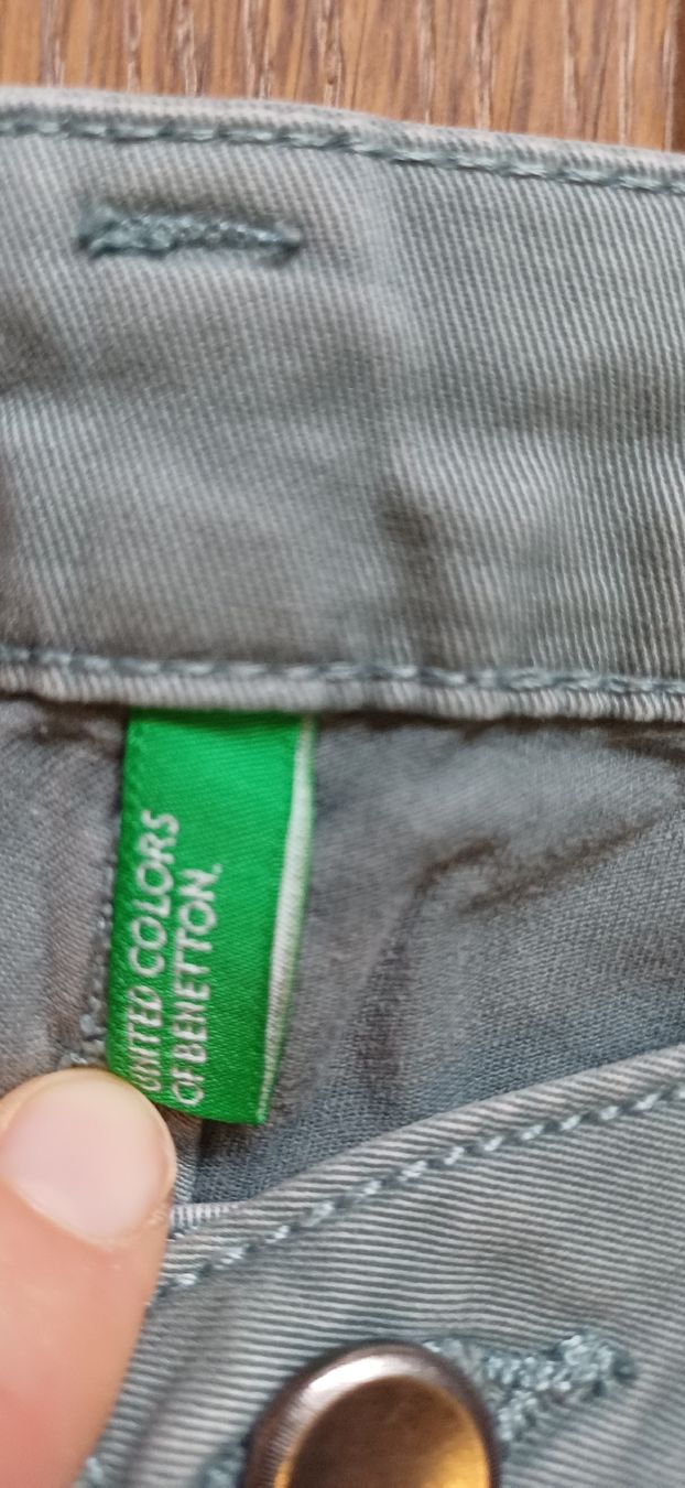 Benetton Pantaloni: Hose Benetton – Usato da Alpthal venduto da Ing3_rid 3