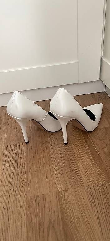 Scarpe da donna: Raid High Heels 39 – Usato da Abtwil SG venduto da Allyv 2