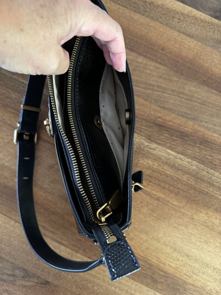 Guess Taschen für Damen: Wunderschöne Guess Handtasche – Neu (gemäss Beschreibung) aus Wermatswil von -secondchance- 4